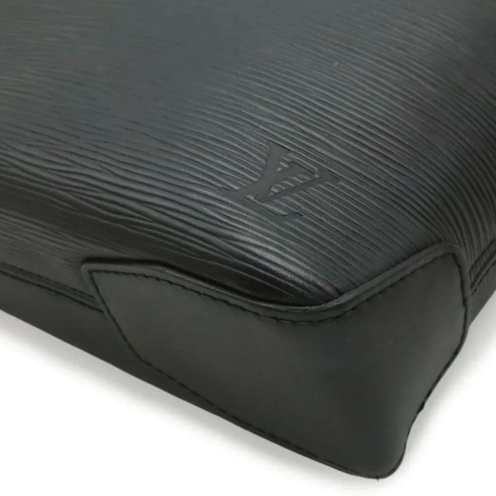 Louis Vuitton delivery duty